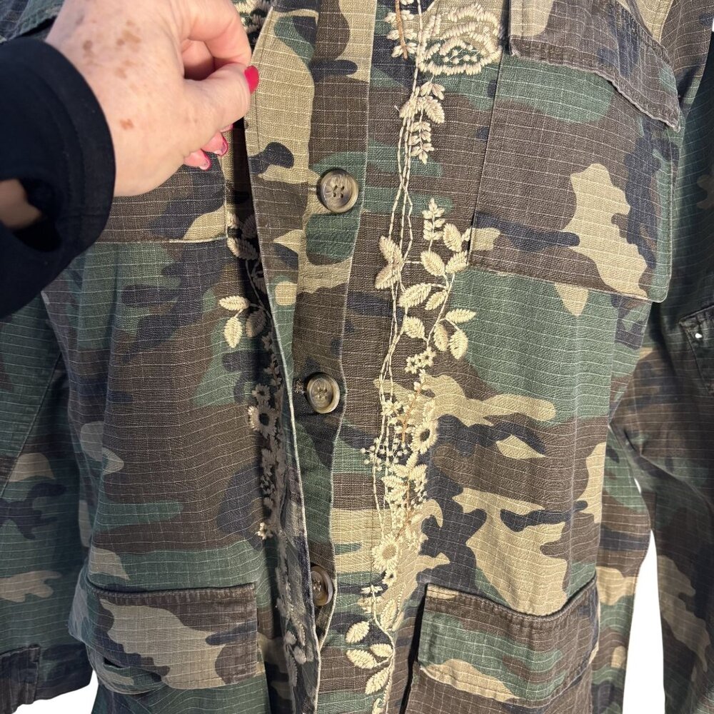 Paparazzi Camo Floral Embroidered Button-Up Jacket Tie Waist Large - Picture 5 of 14